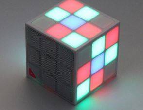 Trådlösa bluetooth högtalare, rubikskub med LED-ljus